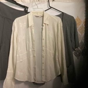 J. Jill Crepe blouse (needs ironed). Pattern on front and waist seam, size S.